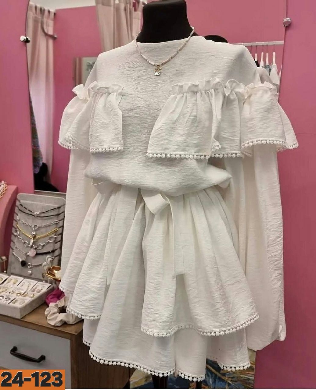 платье,платье женская,белое платье с рюшами,женское платье с воланом,платье летнее