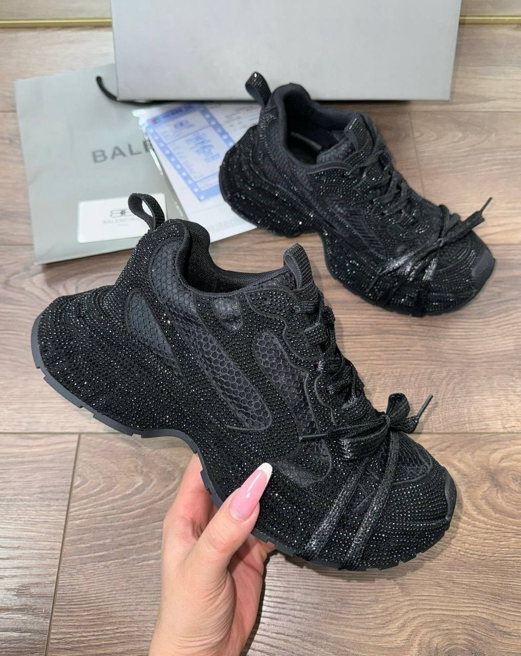 кроссовки balenciaga женские,кроссовки balenciaga,кроссовки баленcиaгa,женские кроссовки balenciaga блестящие со стразами,balenciaga triple s кроссовки женские премиум