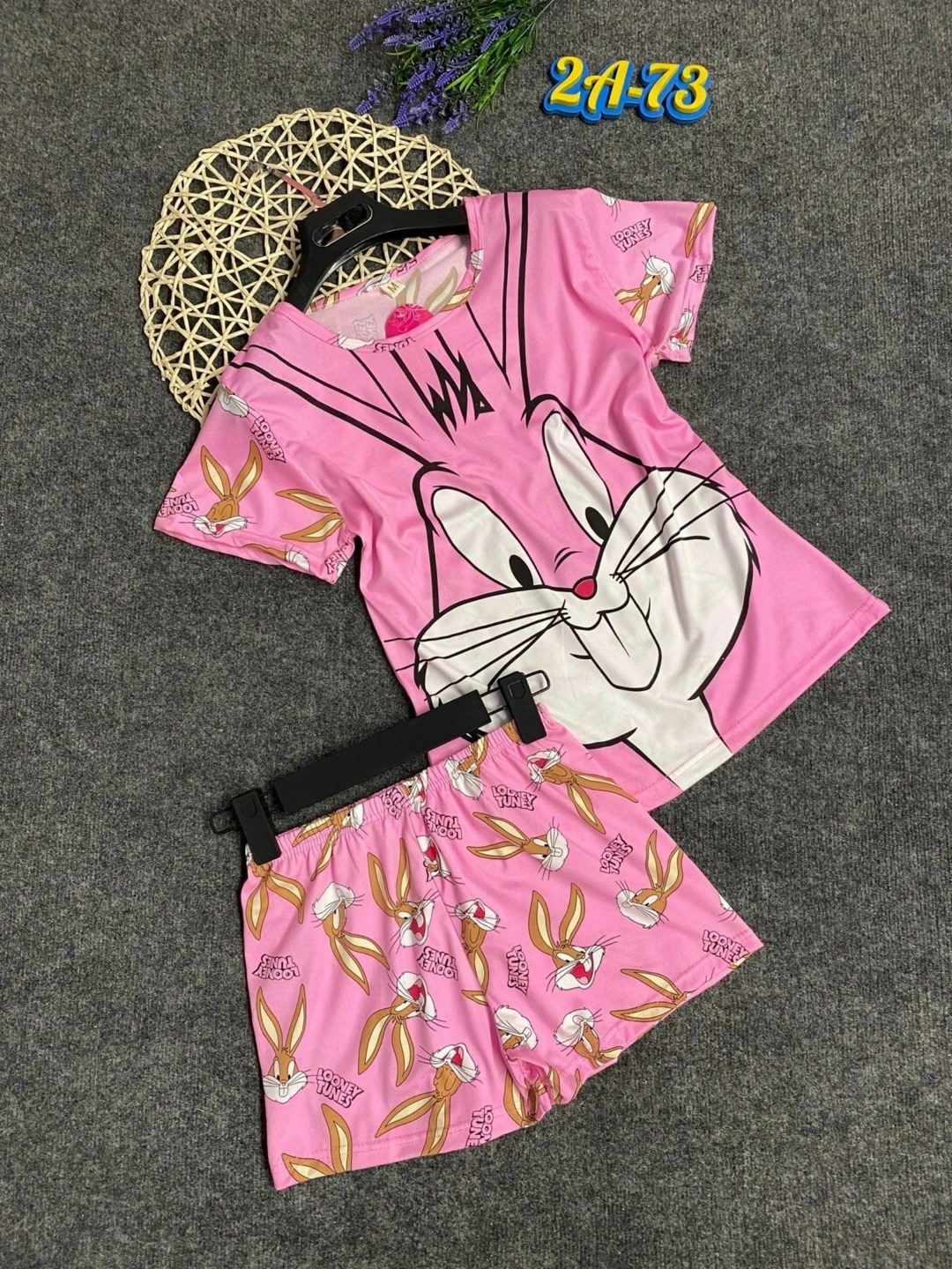 пижама с багз банни женская,пижама женская,стильная пижама,пижама женская с шортам,пижам
