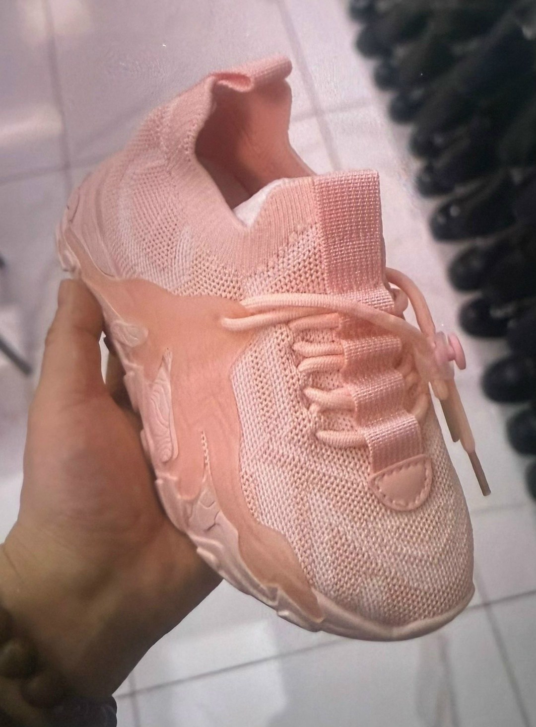 кроссовки,женские кроссовки,кроссовки розовые,массивные кроссовки,оригинальные кроссовки