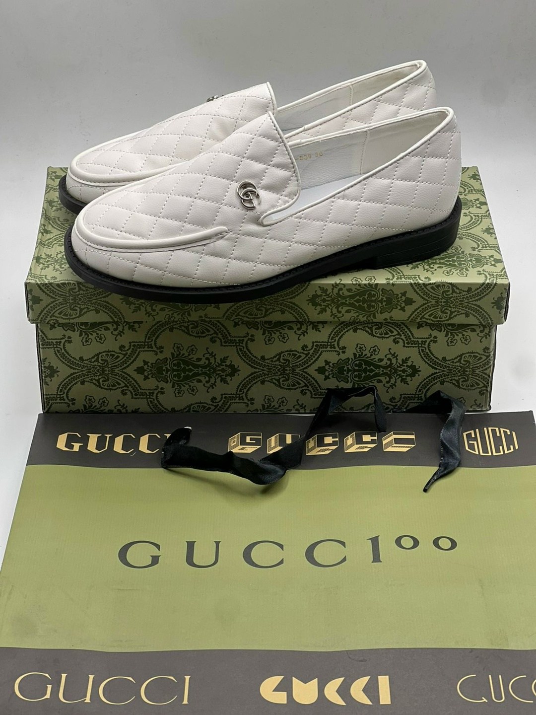 ,лоферы гуччи белые,гуччи мокасины модель 350,мокасины gucci,лоферы женские gucci