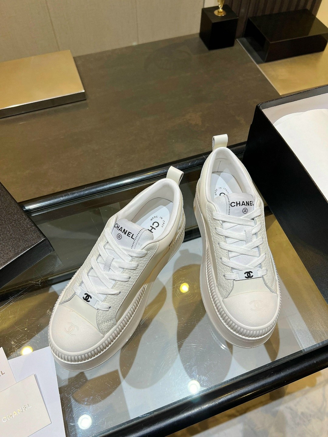 кроссовки chanel,модная женская ,кроссовки женскиe,кеды chanel,кеды женские chanel