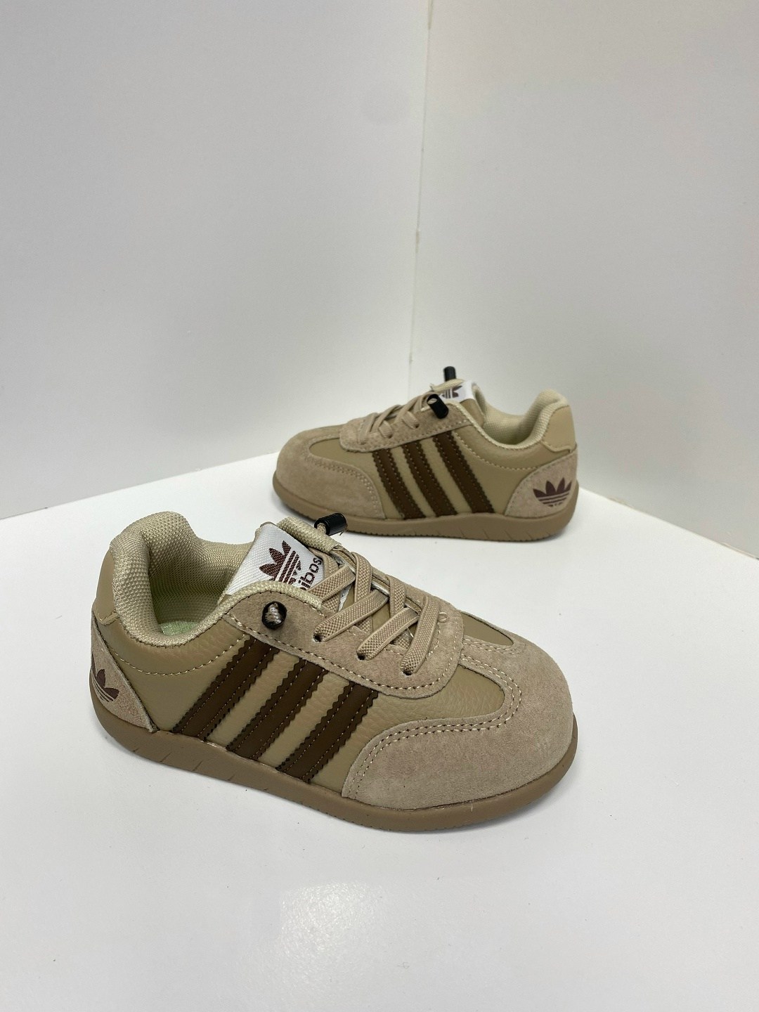 ,детские кроссовки,детская ,повседневные кроссовки,кроссовка детская