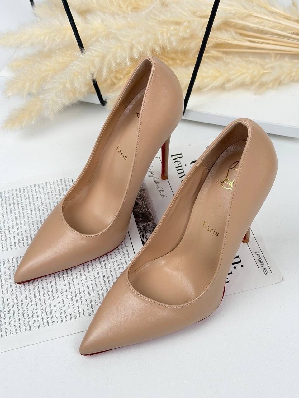 бежевые туфли,туфли christian louboutin,туфли лодочка,кожаные туфли kate 100 christian louboutin,туфли лодочки женские