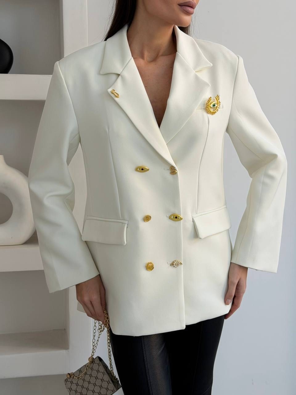 блейзер женский двубортный,белый пиджак с золотыми пуговицами,пиджак,двубортный пиджак,пиджак женский двубортный