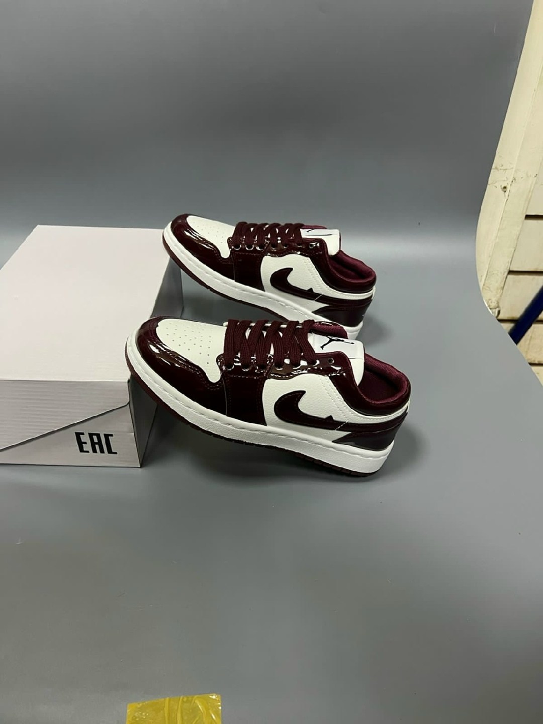 nike air jordan 1 low,nike air jordan 1 low wmns,air jordan 1 low,nike air jordan 1 low noble,nike air jordan 1