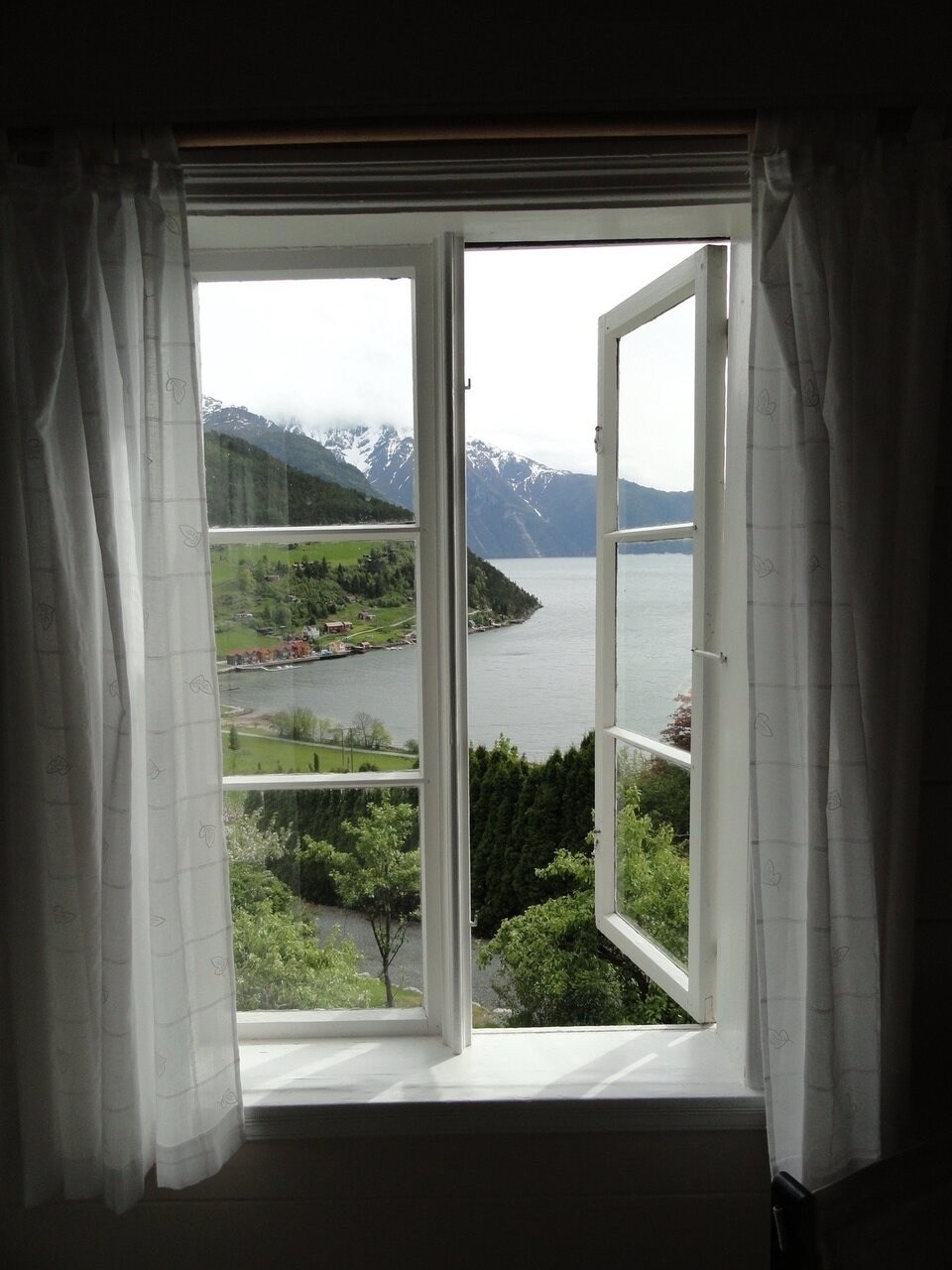 куртка бомбер замшевая коричневая женская весна демисезонная irinakhai design,куртка бомбер оверсайз из замши m.wish 453276404,замшевая куртка,куртка бомбер,бомбер укороченный оверсайз замшевый куртка