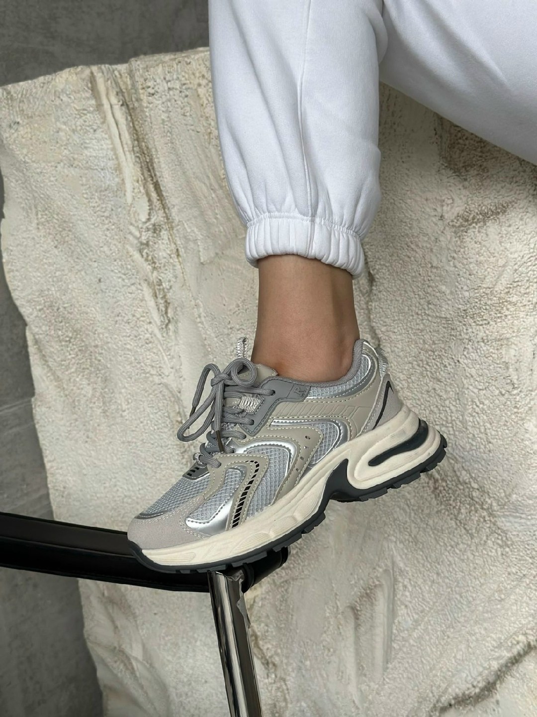 кроссовки женские бежевый,кроссовки женскиe,бежевые кроссовки,повседневные кроссовки,кроссовки эко