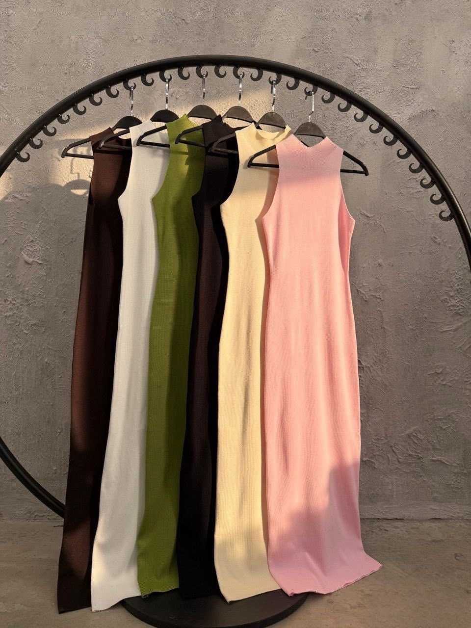 платье лапша женское,платье женское летнее лапша,платье летнее длинное лапша без рукавов love by lana,трикотажное платье лапша,платье женский love by lana зеленый вязаное