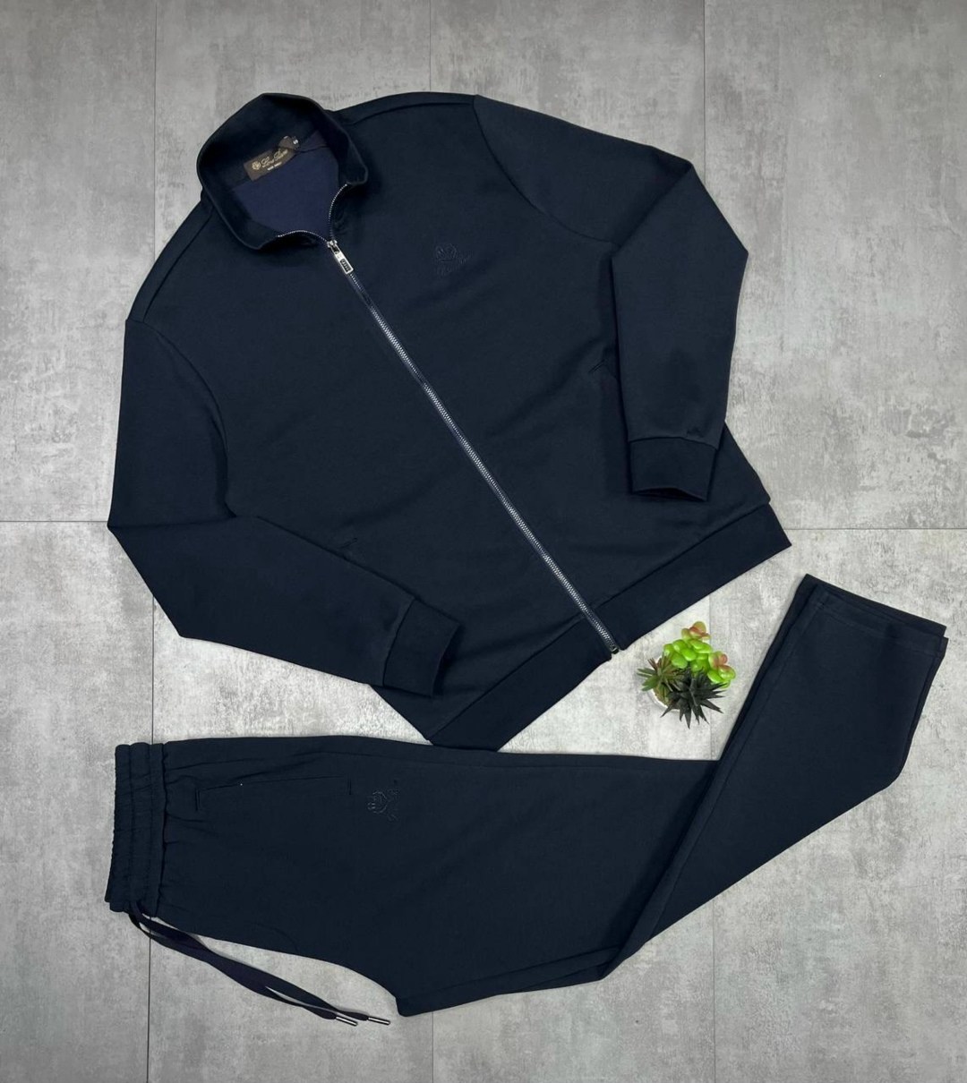 костюм brunello cucinelli,костюм спортивный brunello cucinelli,спортивный костюм loro piana,спортивный костюм,прогулочный костюм brunello cucinelli