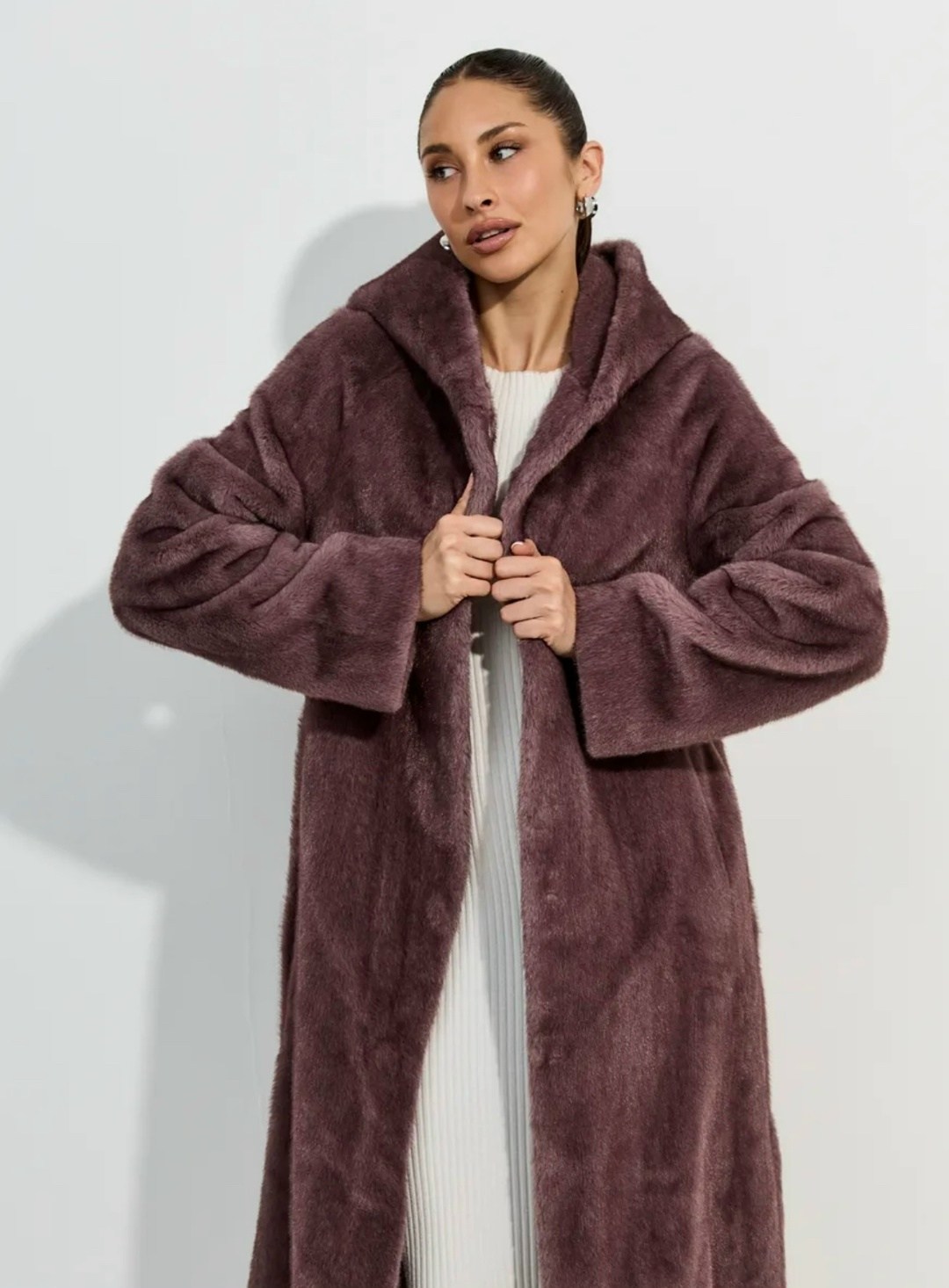 шуба из эко-меха mila nova,эко шуба,шуба из экомеха,каляев шуба из астрагана,женская шуба