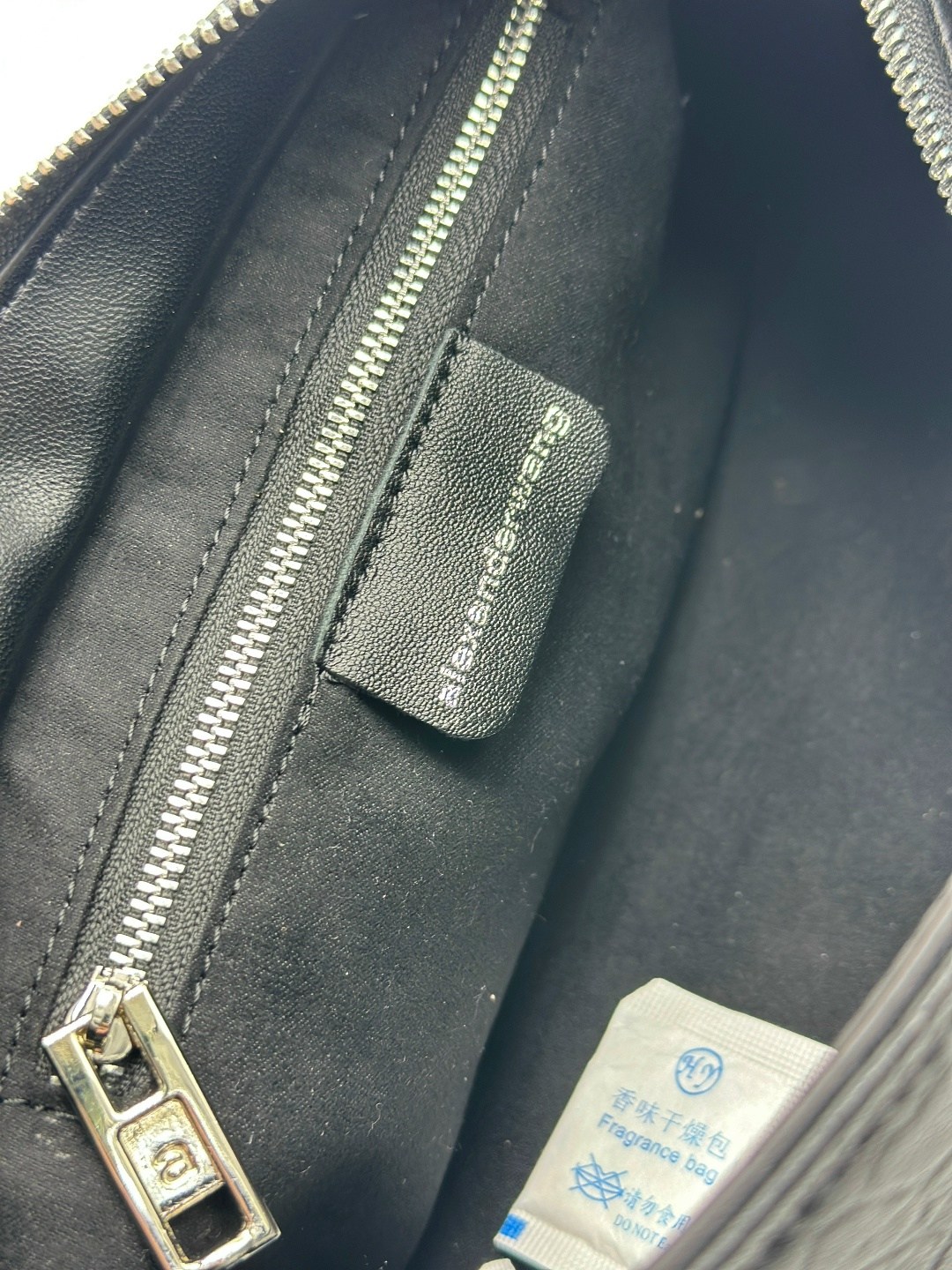 сумка,сумка женская,черная сумка,сумка кожаная женская,сумочка черная