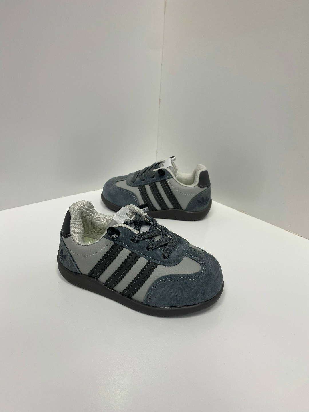 кроссовки адидас детские 21 размер черные,adidas кроссовки,,кроссовки для малыша,adidas gazelle