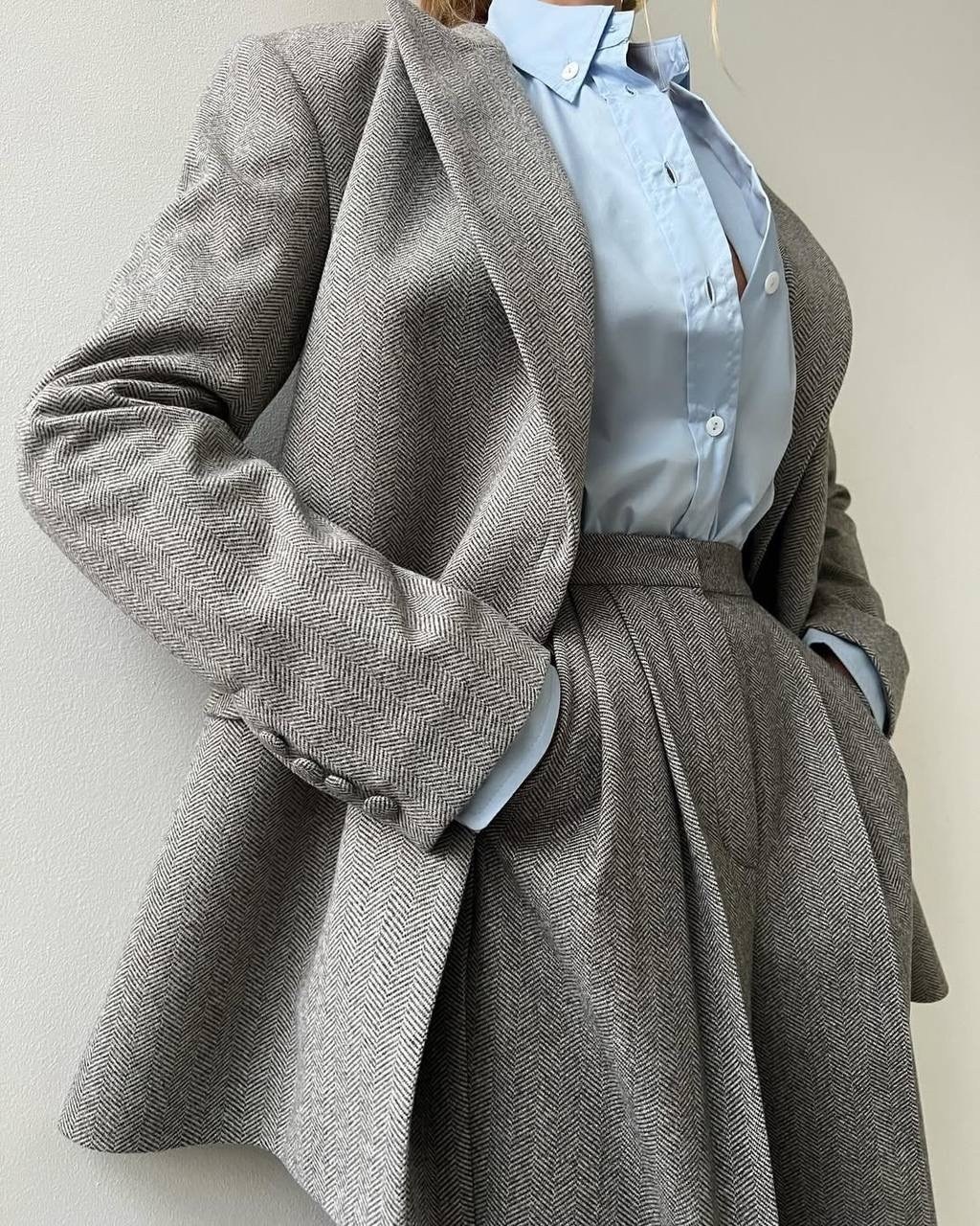 брючный костюм с корсетом,брюки для костюма с высокой талией,модный женский брючный костюм комплект из трех предметов с корсетом и широкими брюками,костюм брючный,костюм тройка кашемир