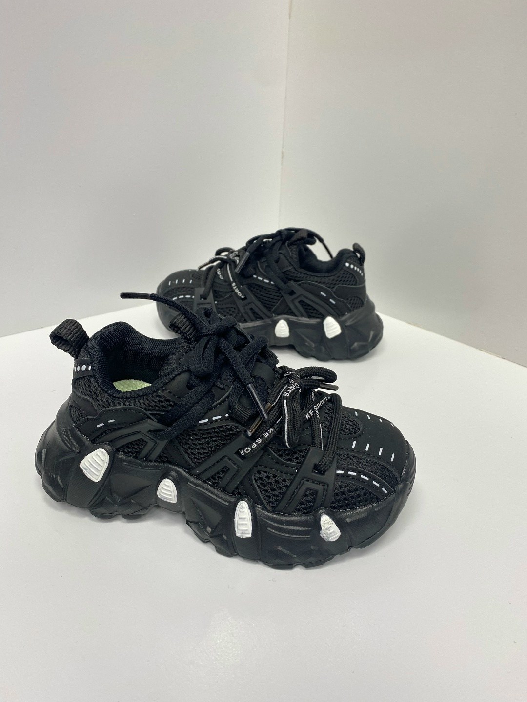 кроссовки женскиe,кроссовки,массивные кроссовки,женские массивные кроссовки,повседневные кроссовки