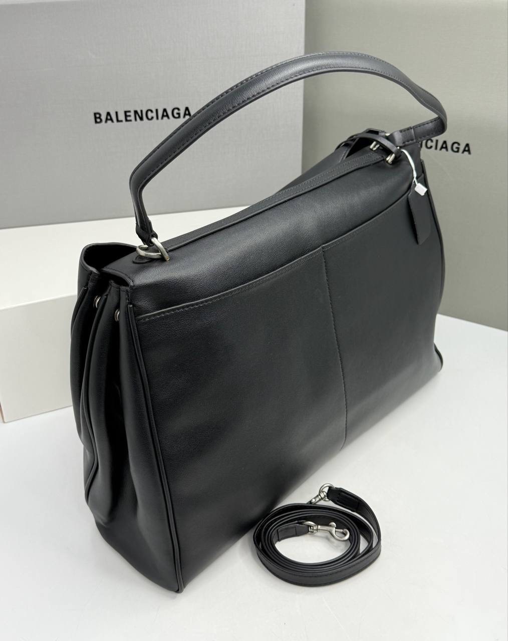 сумка balenciaga женская,сумка balenciaga,сумка balenciaga натуральная кожа 35-24 см,сумка balenciaga rodeo,сумка женская balenciaga rodeo
