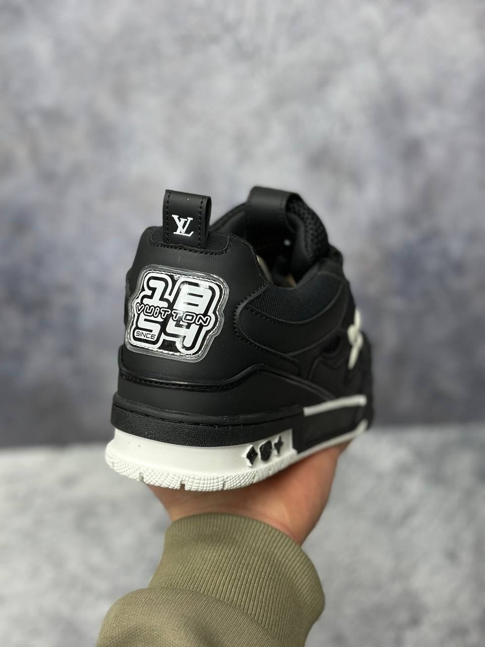 кроссовки louis vuitton мужские,кроссовки louis vuitton,премиальные кроссовки louis vuitton,мужские комбинированные кроссовки louis vuitton 2026 черные,брендовые мужские кроссовки луи виттон