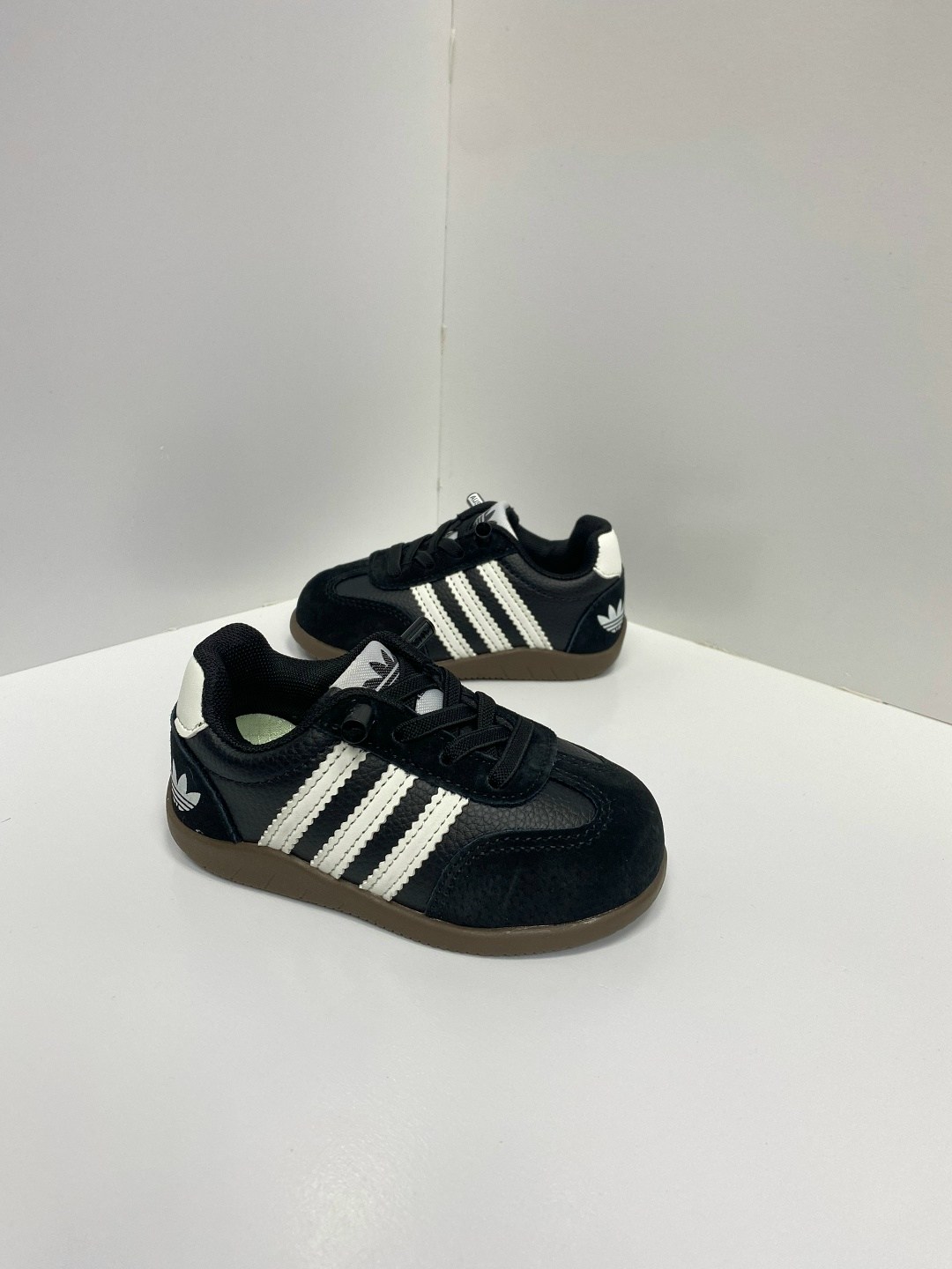 кроссовки адидас детские 21 размер черные,adidas кроссовки,,кроссовки для малыша,adidas gazelle