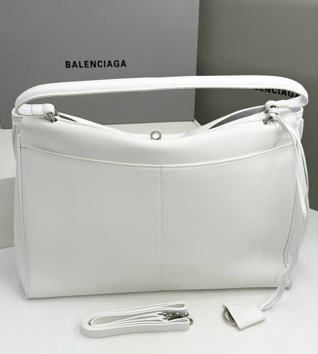 сумка женская balenciaga,сумка balenciaga,сумка balenciaga натуральная кожа 35-24 см,сумка,белая сумка