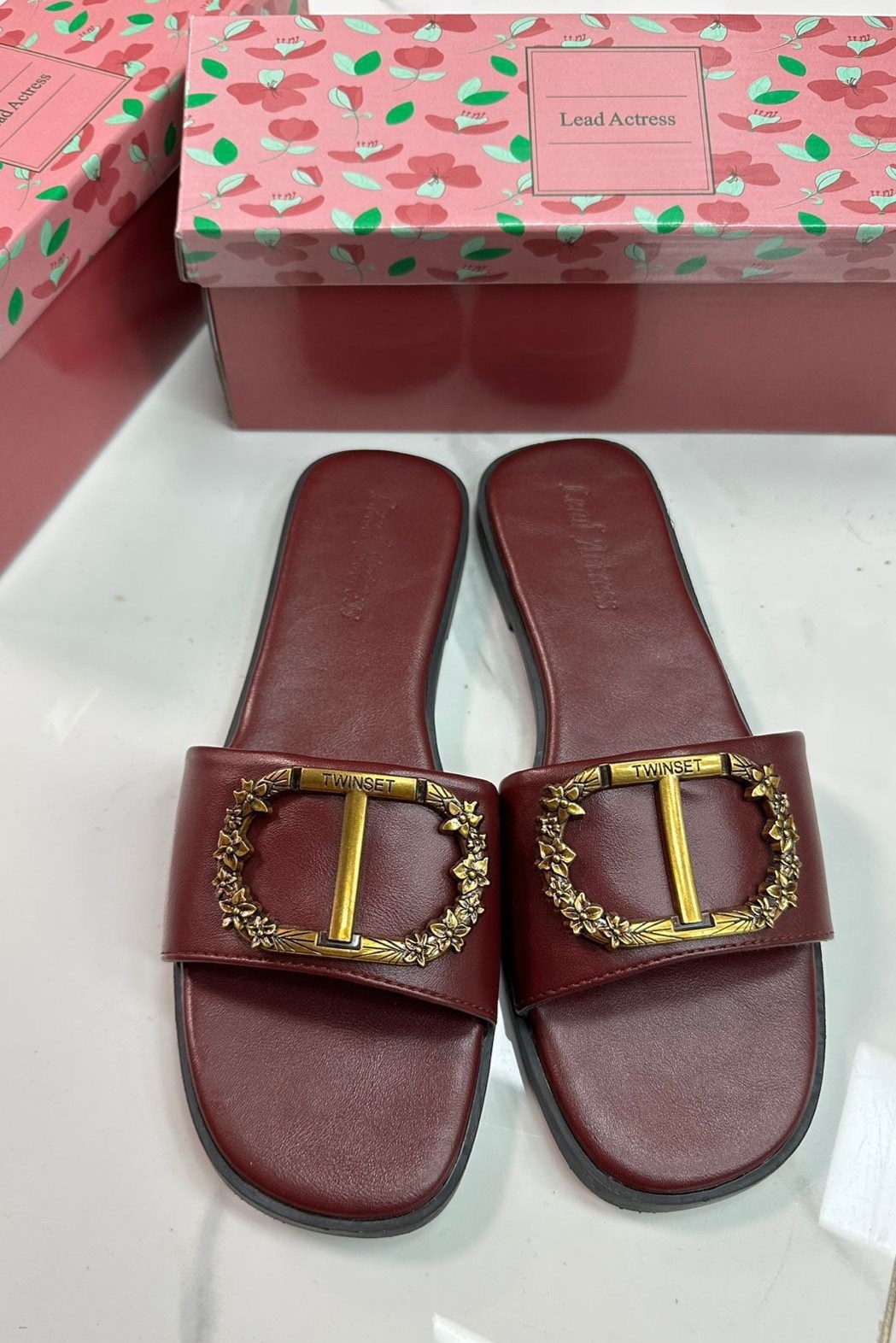 женские шлепанцы,, женская,шлепки кристиан диор,сандали