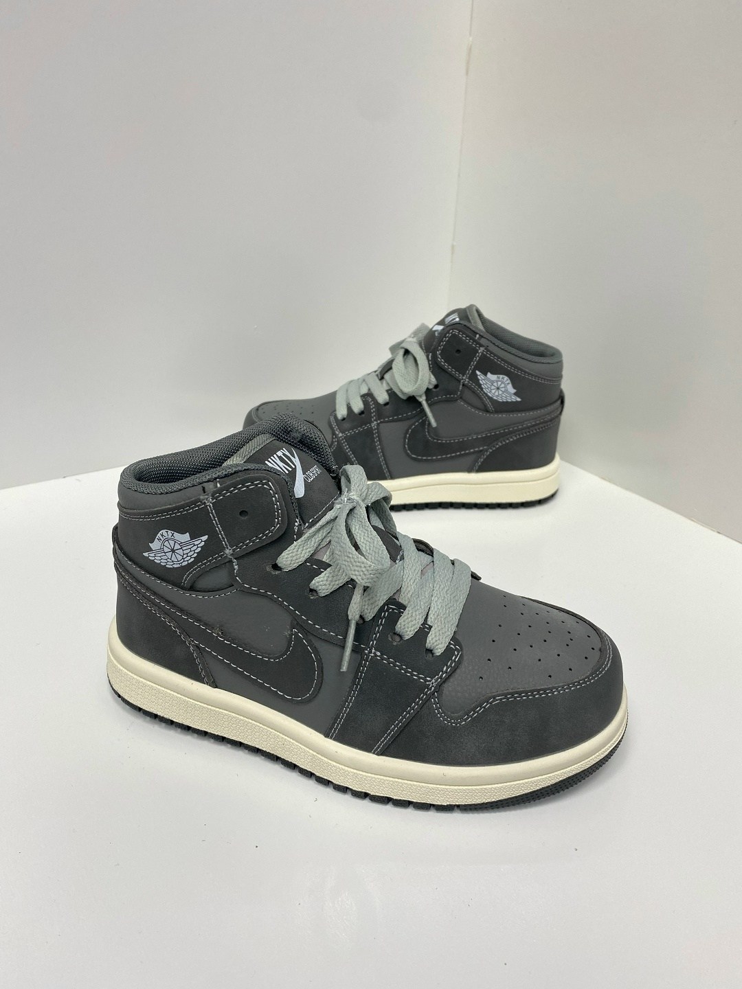 nike air jordan 1 mid,кроссовки air jordan 1 mid,air jordan 1 mid,air jordan 1 mid olive,кроссовки nike air jordan 1 mid