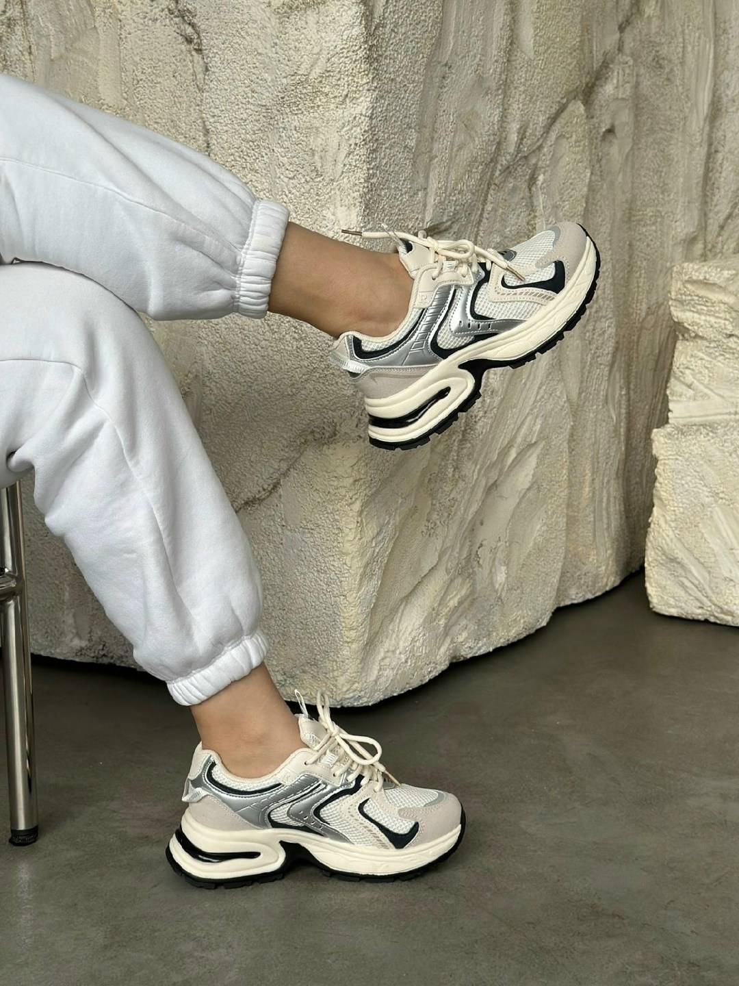 кроссовки женские бежевый,кроссовки женскиe,бежевые кроссовки,повседневные кроссовки,кроссовки эко