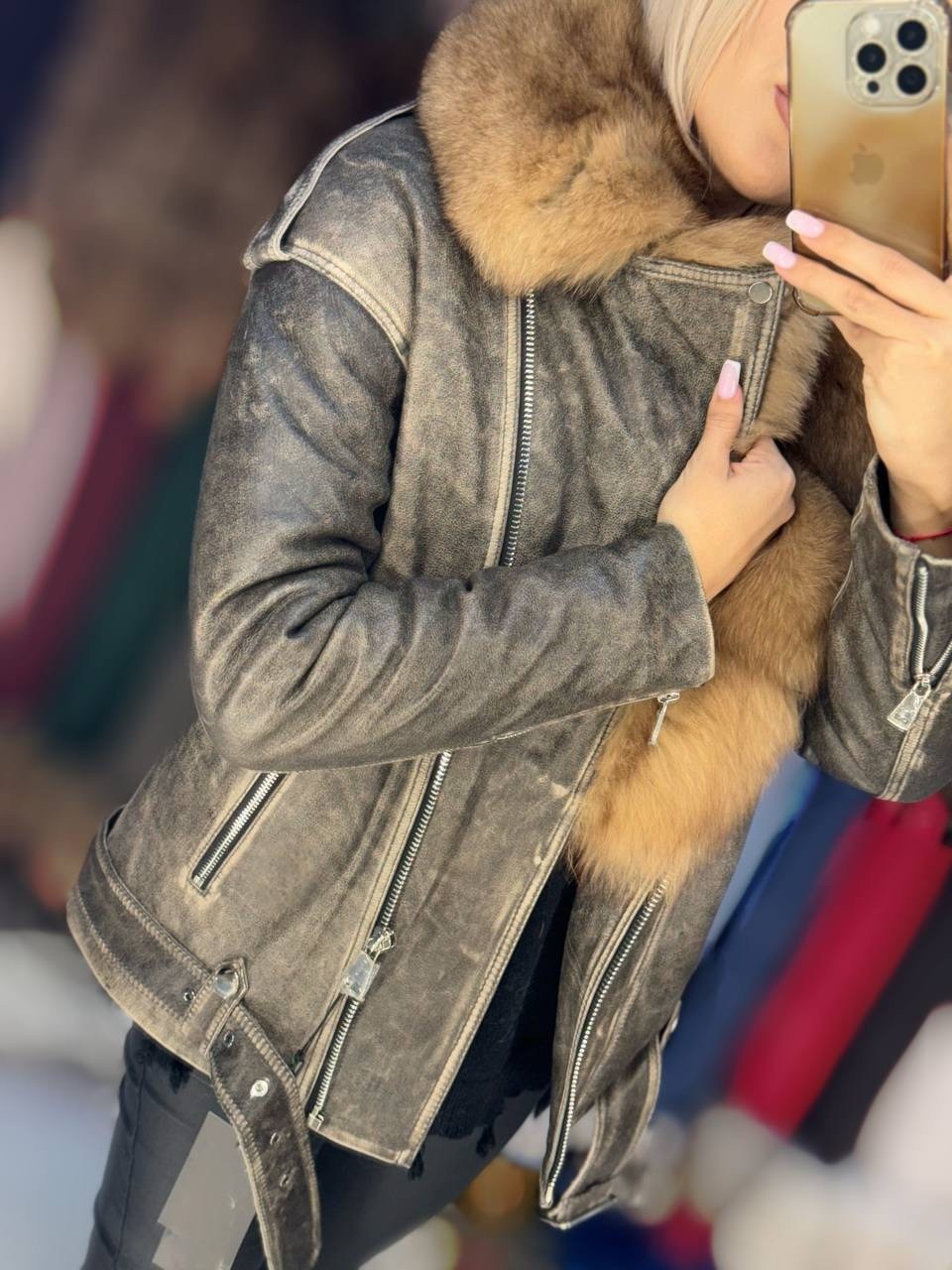 женская куртка с натуральным мехом,кожаная куртка с натуральным мехом,джинсовка с мехом песца,пуховики с натуральным мехом,пуховик с мехом
