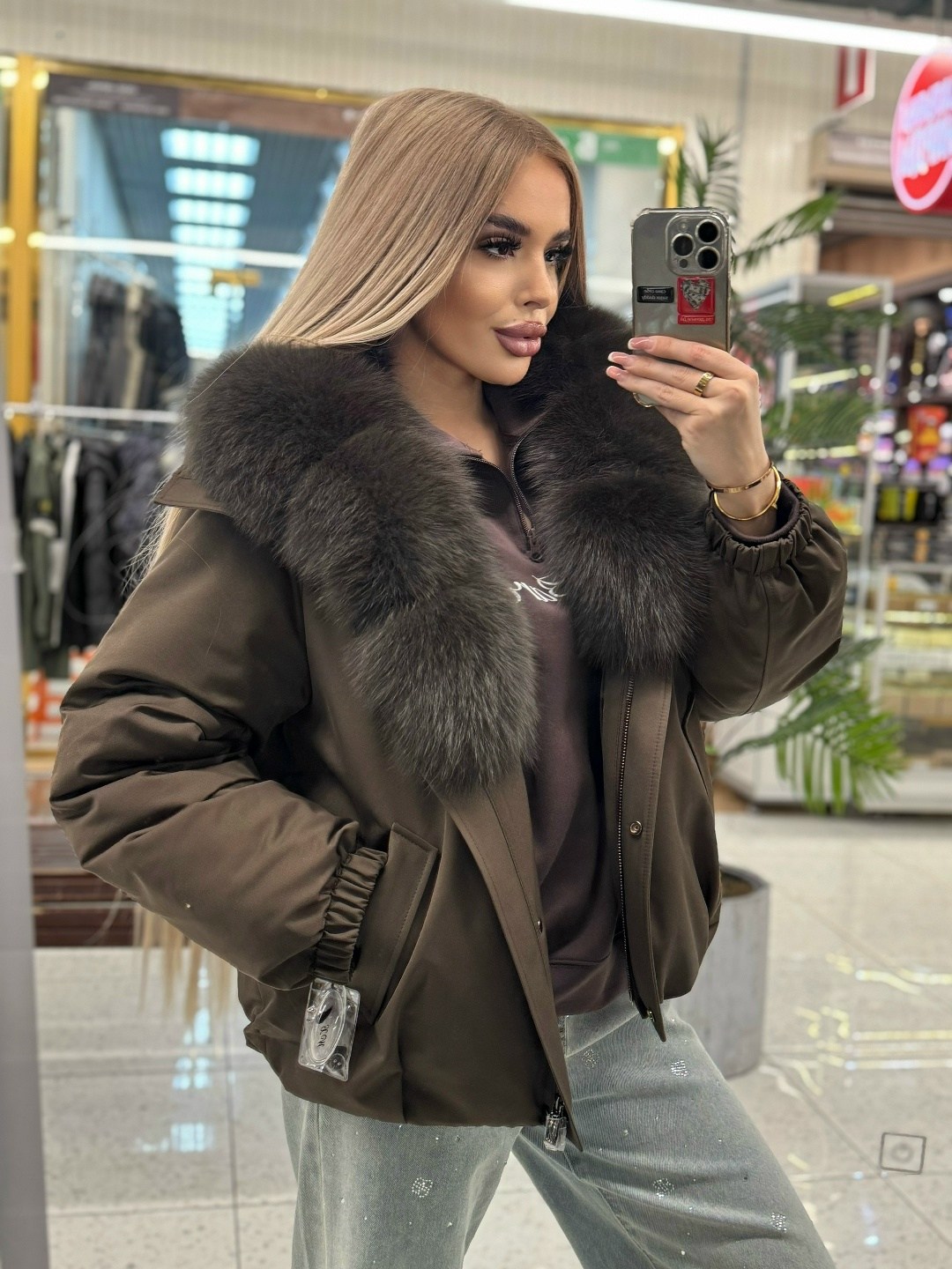 куртка с мехом,пуховик с натуральным мехом,пуховик с мехом,женский пуховик с мехом,пуховик женский с натуральным мехом