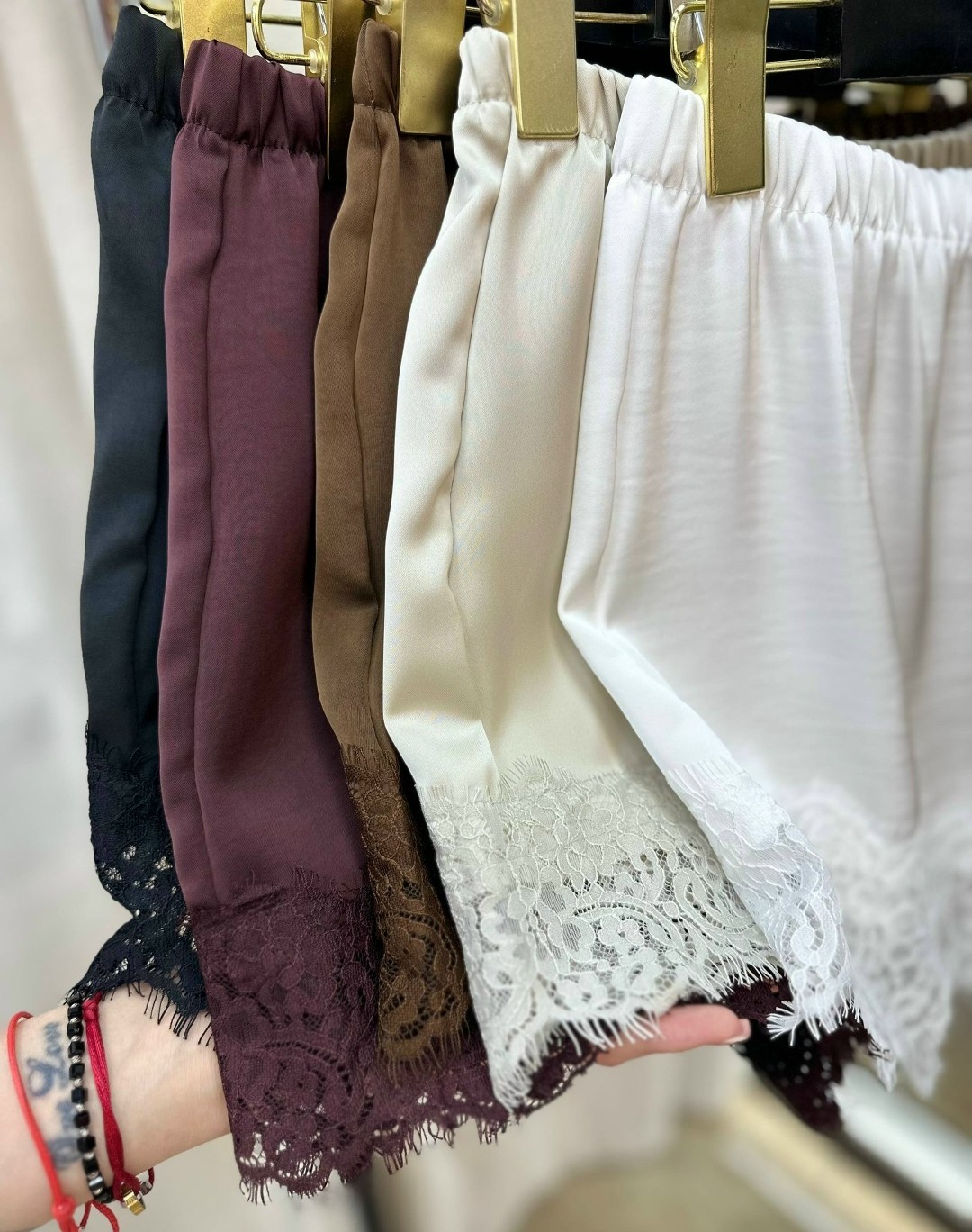 женские шорты,кружевные шорты,меховые шорты,модные наряды,повседневные шорты