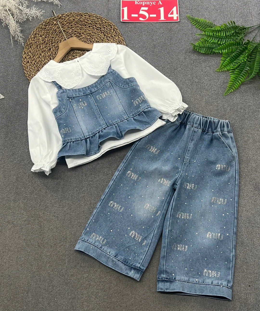 костюм для школы,брюки для школы,школьные брюки,джинсовые комбинезоны,брюки для девочек