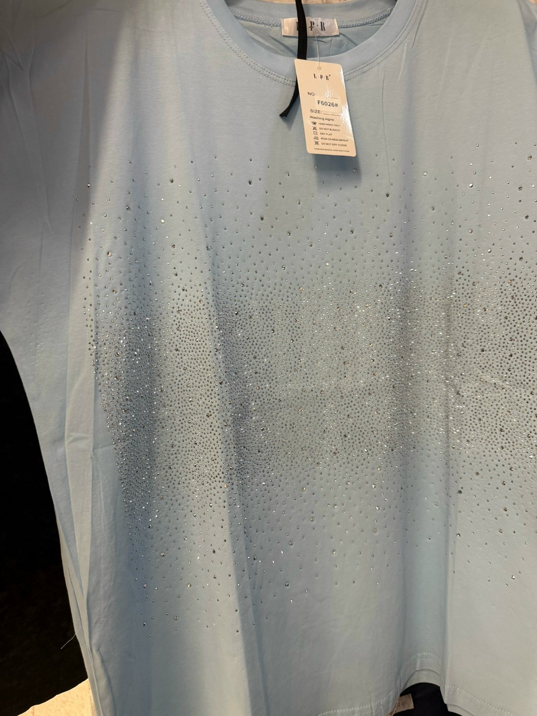 футболка оверсайз варенка со стразами серая варенка micca,футболки женская,футболка оверсайз со стразами варенка нарядная shmottop цвет серый,футболка оверсайз со стразами варенка,футболка варенка со