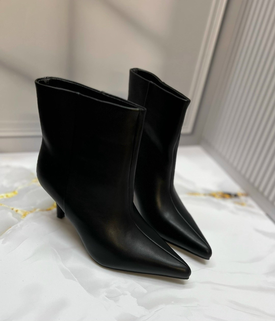 ,ботильоны,ботильоны женские,ботильоны на каблуке,ботильоны afoot