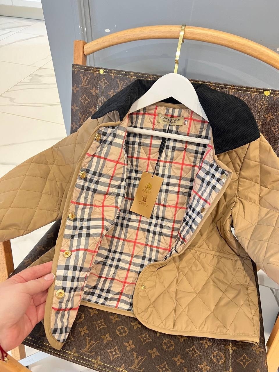куртка burberry,стеганая куртка burberry kids,пуховик burberry,стеганая куртка,теплая куртка