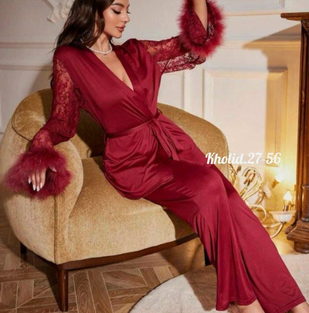 халат с перьями,халат пеньюар,халат,шелковый халат,красный халат