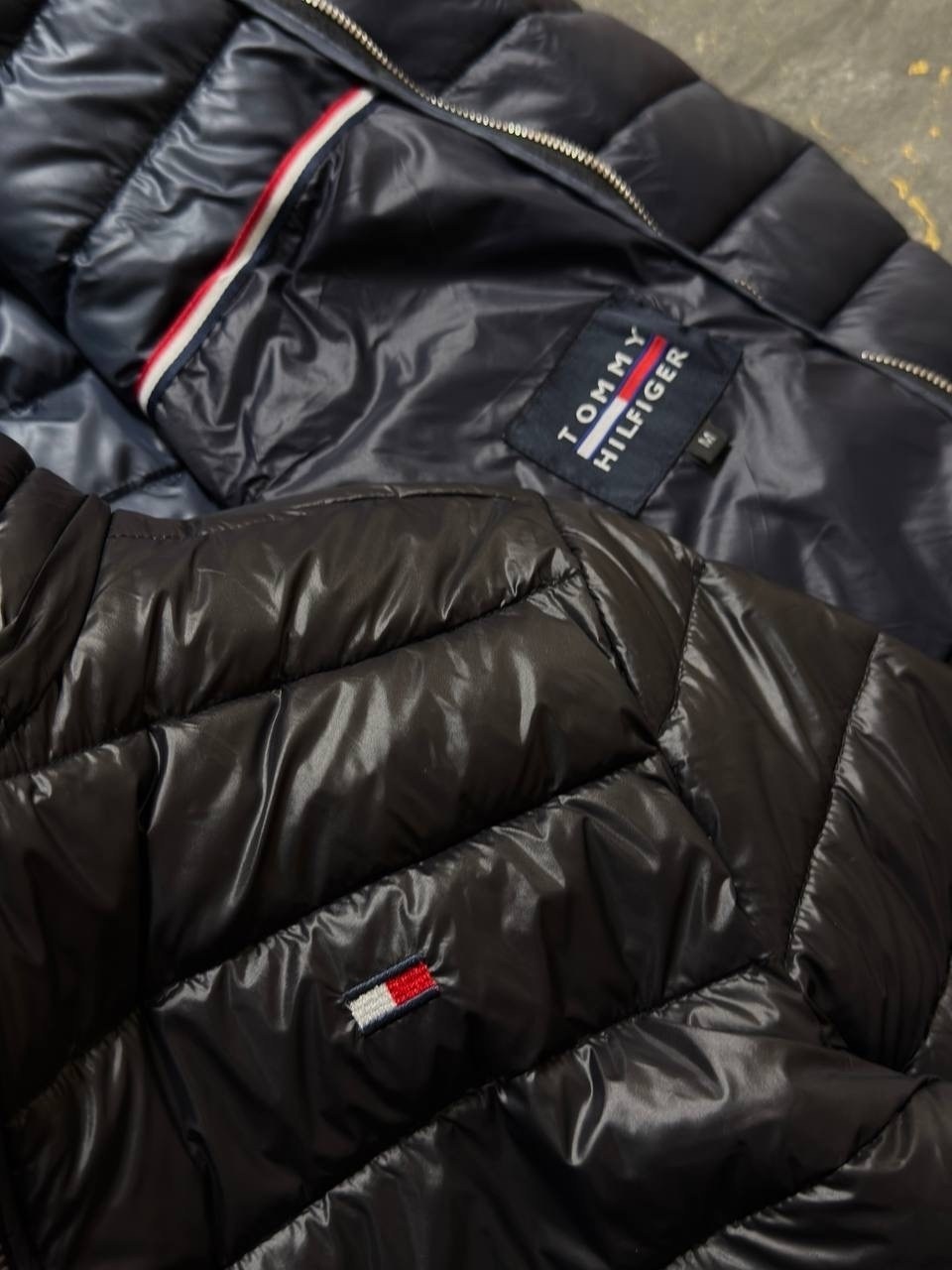 пуховик томми хилфигер мужской,куртка томми хилфигер мужские зимние,зимняя куртка tommy hilfiger,мужская куртка-пуховик с капюшоном tommy hilfiger цвет midnight,зимняя куртка tommy hillfiger