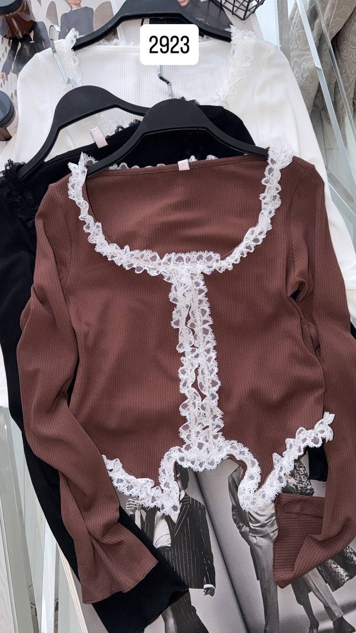 кофта с кружевом,женская кофта,кофточка кружевная,кофта с кружевной окантовкой,трикотажная кофта с кружевом