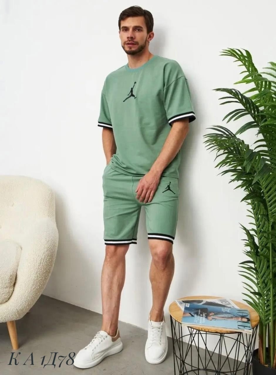 спортивный костюм с футболкой и шортами,костюм спортивный мужской,спортивный костюм мужской летний с шортами,костюм спортивный мужской с шортами и футболкой,спортивные костюм с шортами