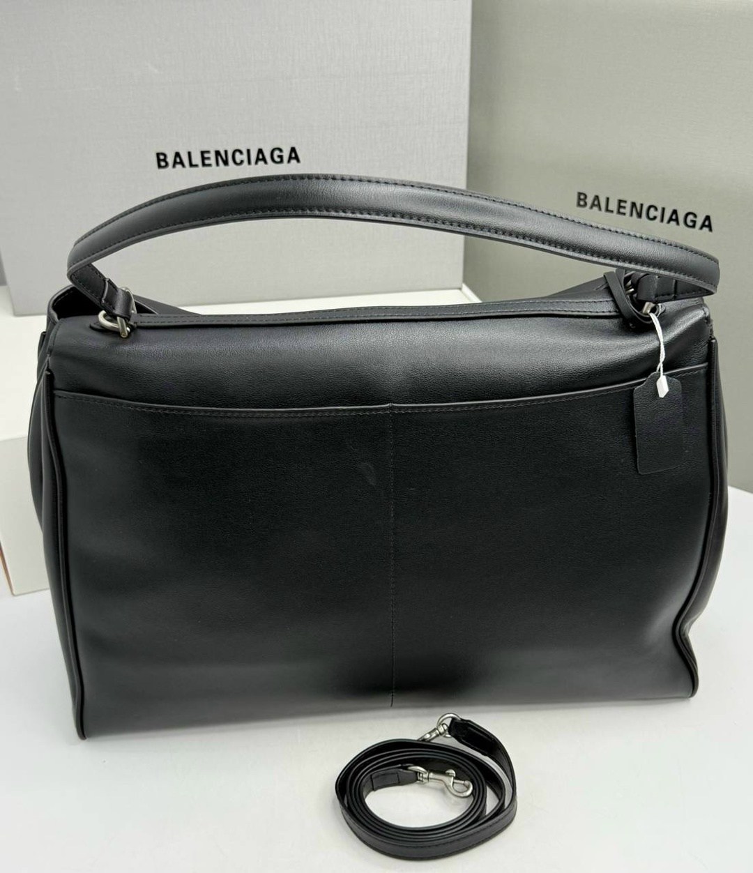 сумка balenciaga женская,сумка balenciaga,сумка balenciaga натуральная кожа 35-24 см,сумка balenciaga rodeo,сумка женская balenciaga rodeo
