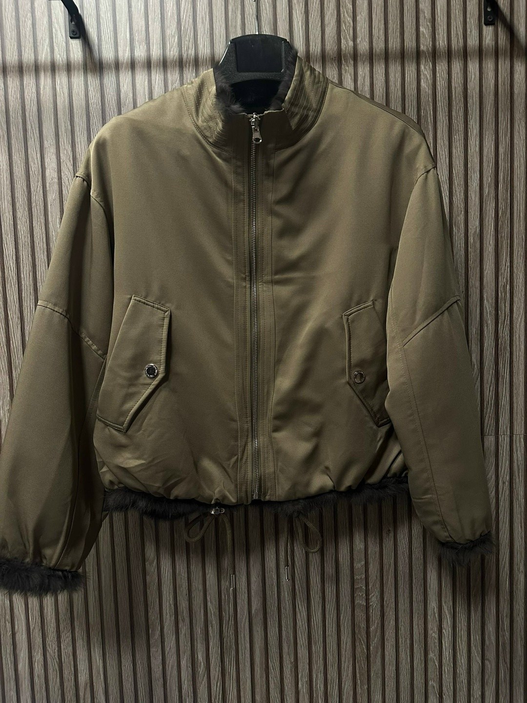 повседневная куртка,куртка бомбер,куртка модная,куртка,куртка бомбер женская