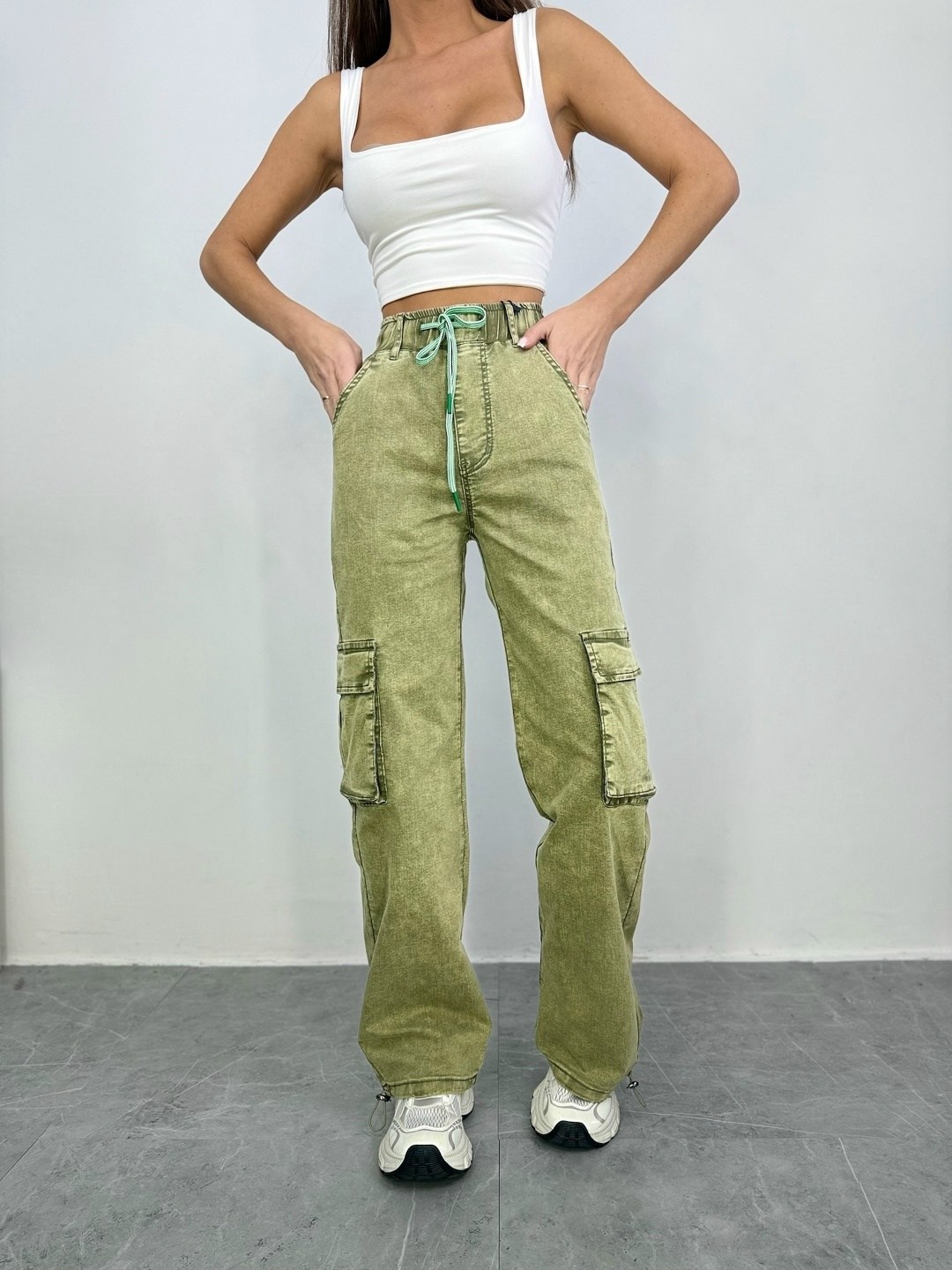 джинсы карго черные широкие,джинсы карго,джинсы брюки,джинсовые джоггеры с карманами,джинсы стильные