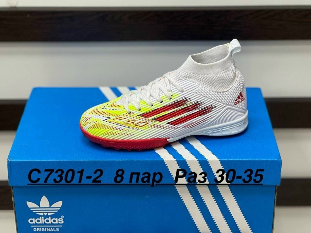 футбольные сороконожки адидас,сороконожка для футбола, для футбола,футбольная ,футбольная бутса