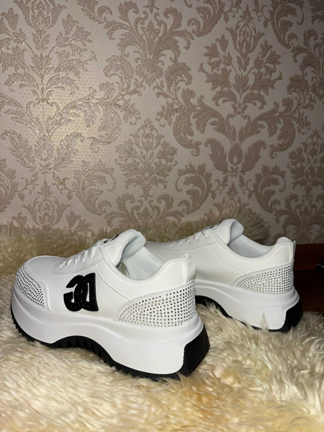,женские кроссовки,белые кроссовки,кроссовки женские dolce gabbana,кроссовки женские белый