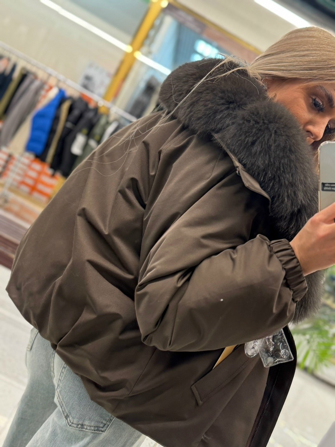 куртка с мехом,пуховик с натуральным мехом,пуховик с мехом,женский пуховик с мехом,пуховик женский с натуральным мехом