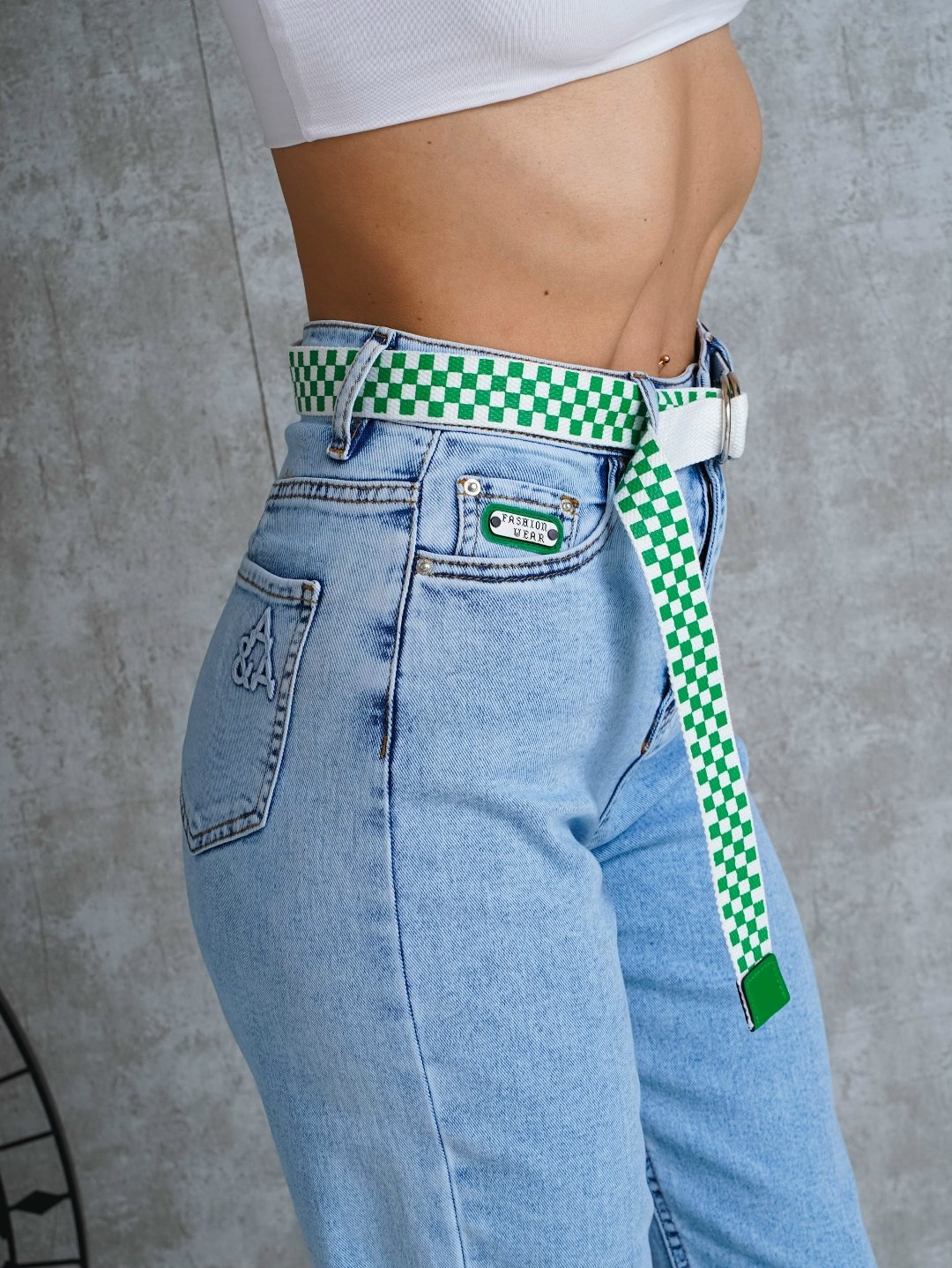 женские джинсы,джинсы,модные джинсы,женские джинсы бананы,стильные джинсы