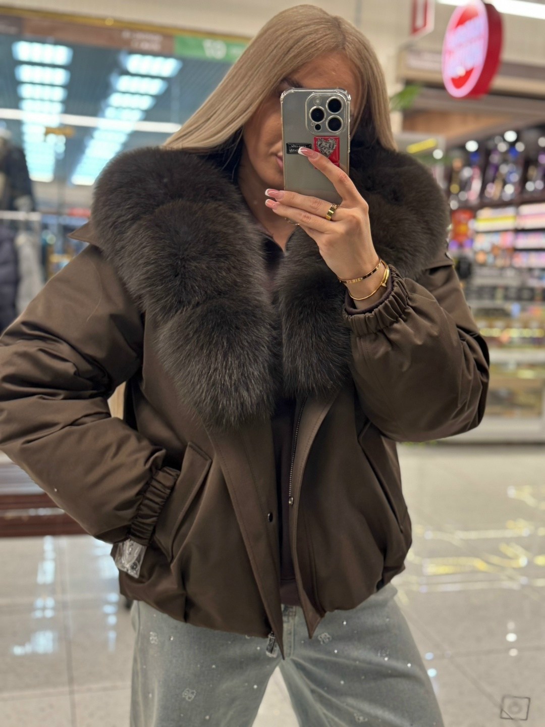 куртка с мехом,пуховик с натуральным мехом,пуховик с мехом,женский пуховик с мехом,пуховик женский с натуральным мехом