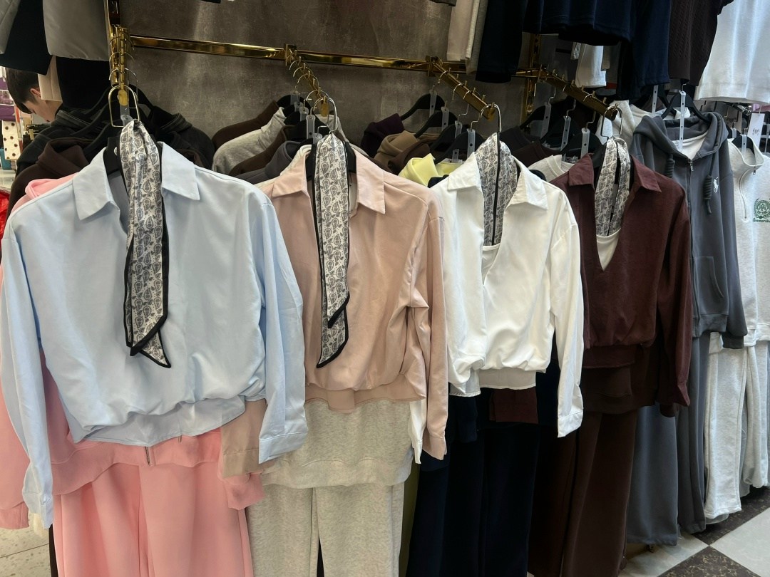 женские костюмы,одежда женская,трикотажный костюм с брюками,костюм трикотажный