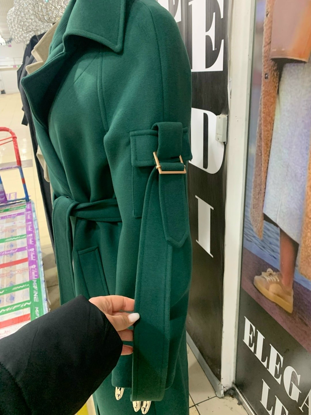 стильное пальто,женское пальто,пальто,зеленое пальто,пальто изумрудного цвета