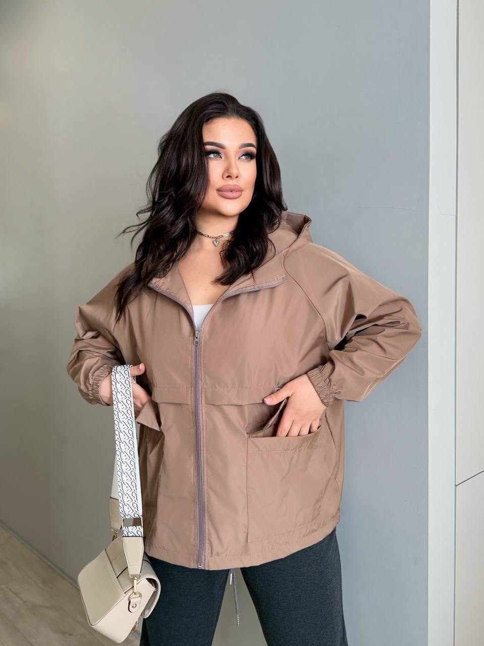 ветровка женская,куртка женская,стильная куртка,куртка свободного кроя,легкая куртка