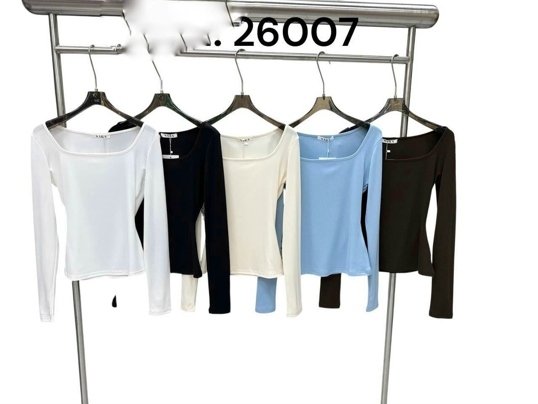 женская кофта,лонгслив,джемпер с вырезов,лонгслив женский белый,кофта женская с вырезом