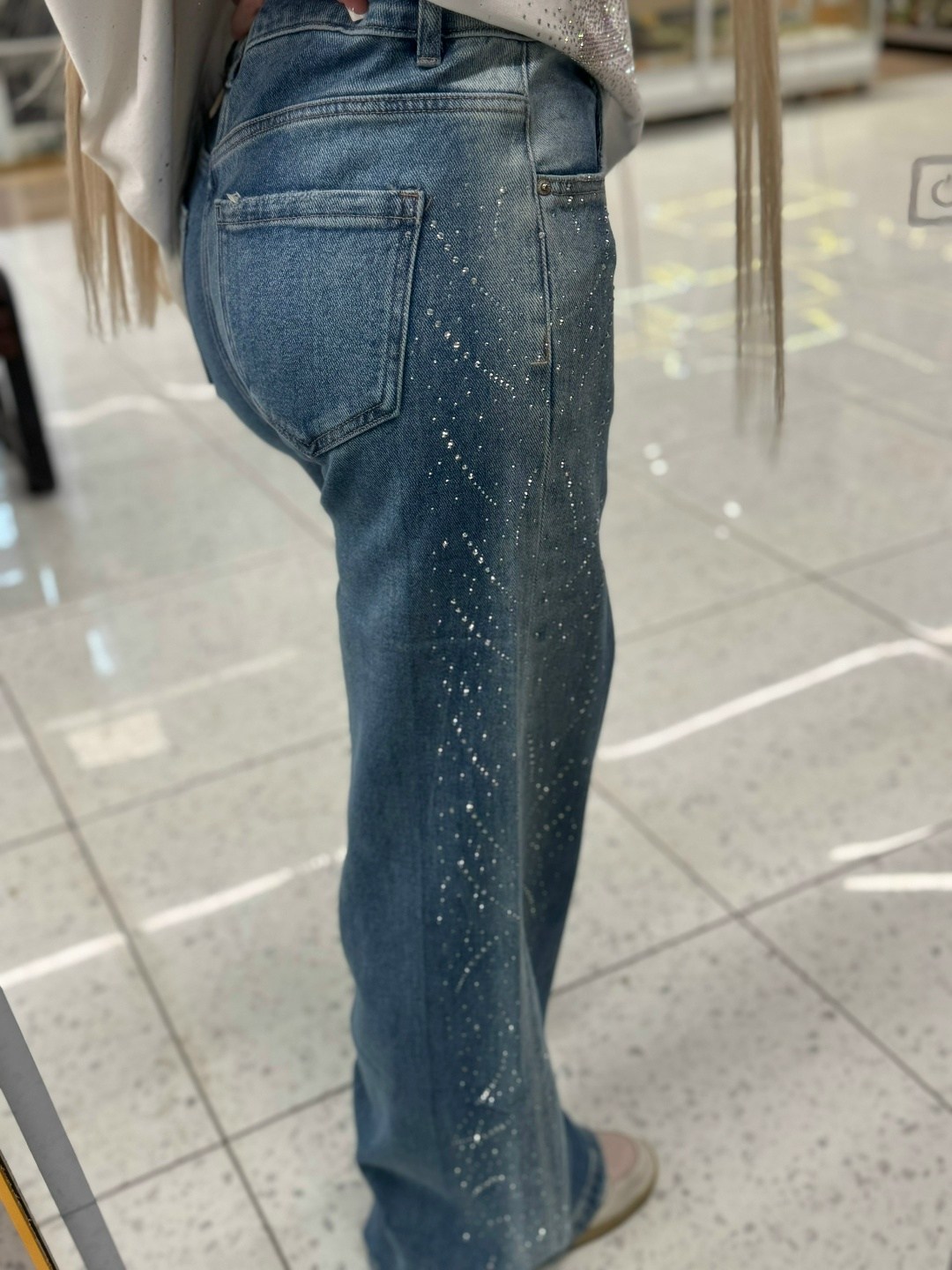 джинсы модные,джинсы широкие,джинсовые брюки,брюки джинсы,женские джинсы